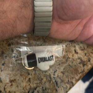Everlast Boxing Glove Keychain.  NWT. White/black